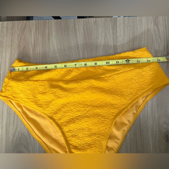 Yellow high waisted bikini bottoms - Picture 5 of 8